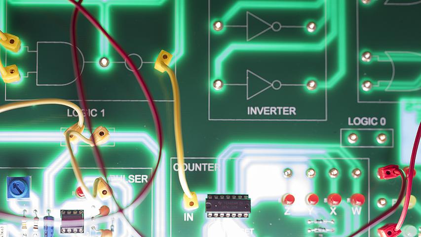 BEng (Hons) Electrical And Electronic Engineering With Foundation Year ...